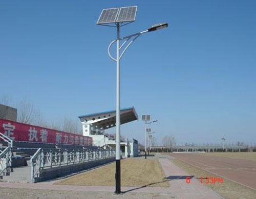太陽(yáng)能路燈幾何錢(qián)一個(gè)？